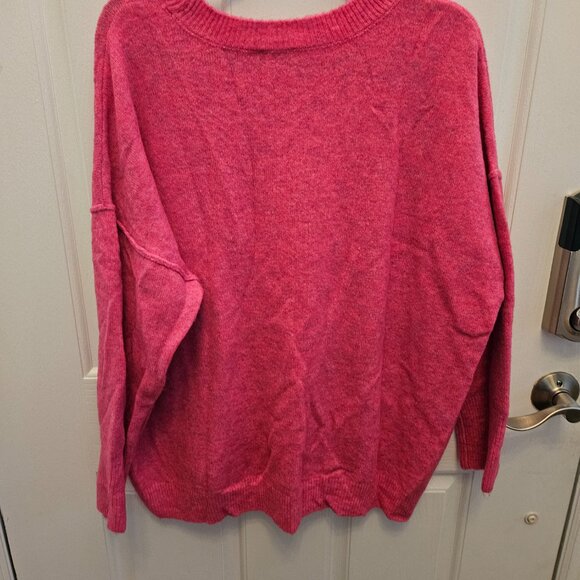 Pink Sweater - Picture 5 of 5